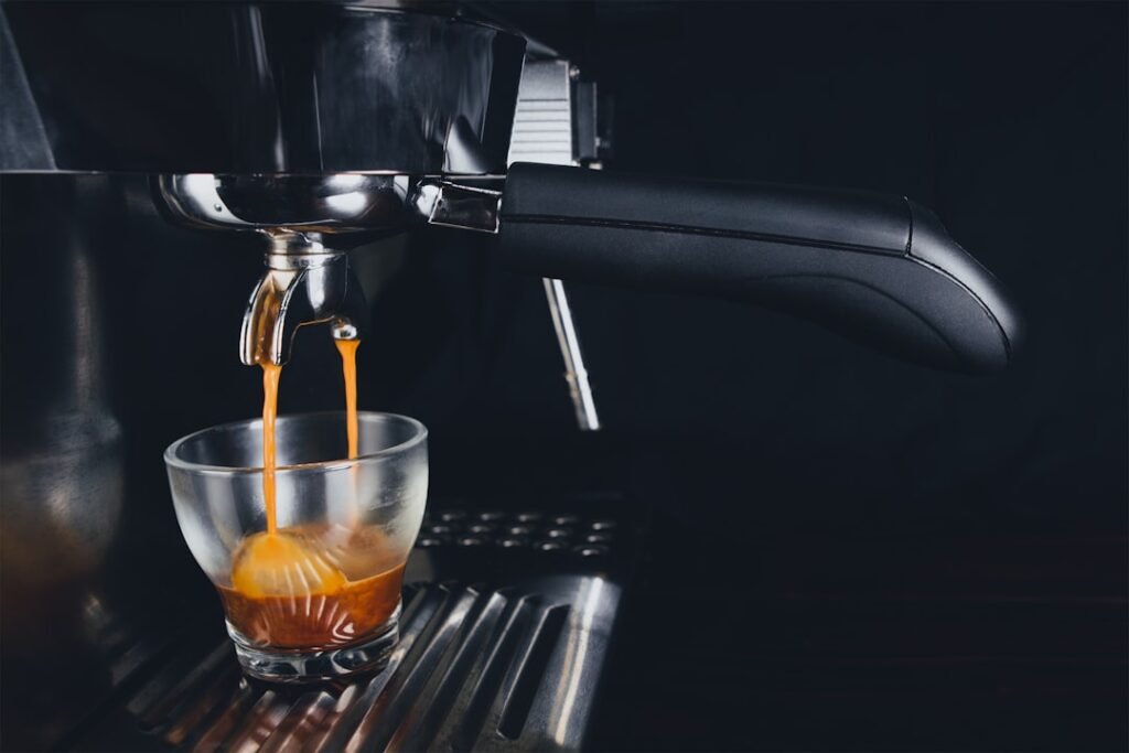 découvrez notre sélection de machines à espresso alliant design élégant et performance exceptionnelle pour un café parfait à chaque utilisation.