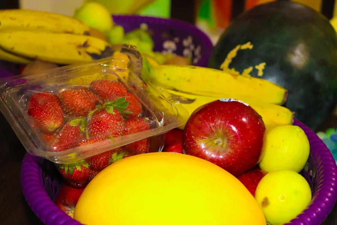 découvrez les nutriments essentiels pour des os solides et une santé durable, incluant vitamines, minéraux et conseils nutritionnels clés.