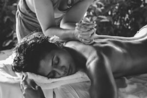 découvrez des techniques efficaces de relaxation musculaire pour réduire le stress, soulager les tensions et améliorer votre bien-être au quotidien.