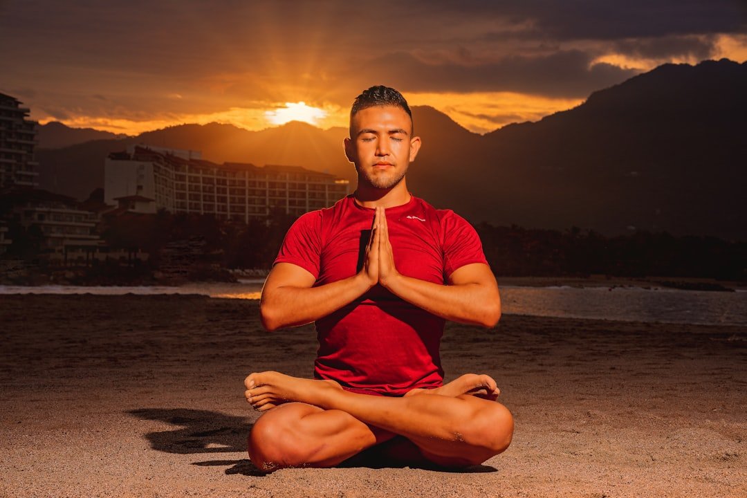 découvrez comment le yoga peut améliorer votre clarté mentale en harmonisant le corps et l'esprit pour un bien-être optimal.