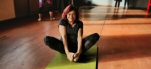 découvrez des postures de yoga efficaces pour soulager les douleurs articulaires et chroniques, améliorant votre mobilité et votre bien-être au quotidien.